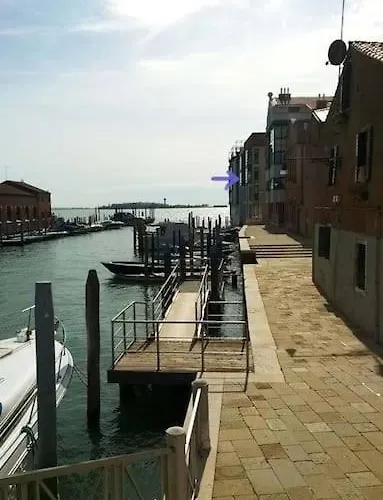 Laguna Giudecca شقة